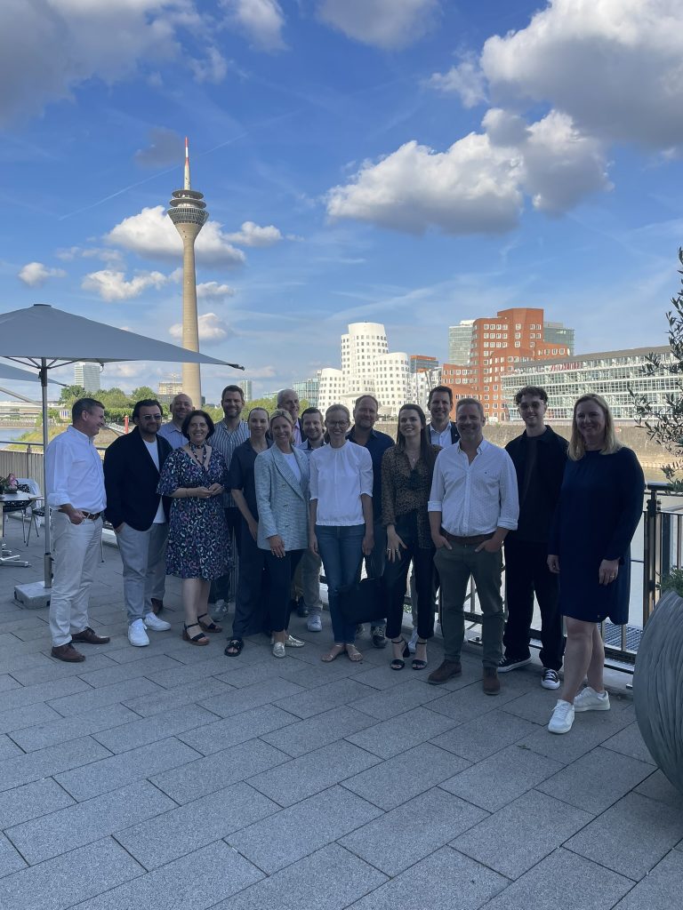 Teilnehmer*innen des KI Konnect im Medienhafen Düsseldorf