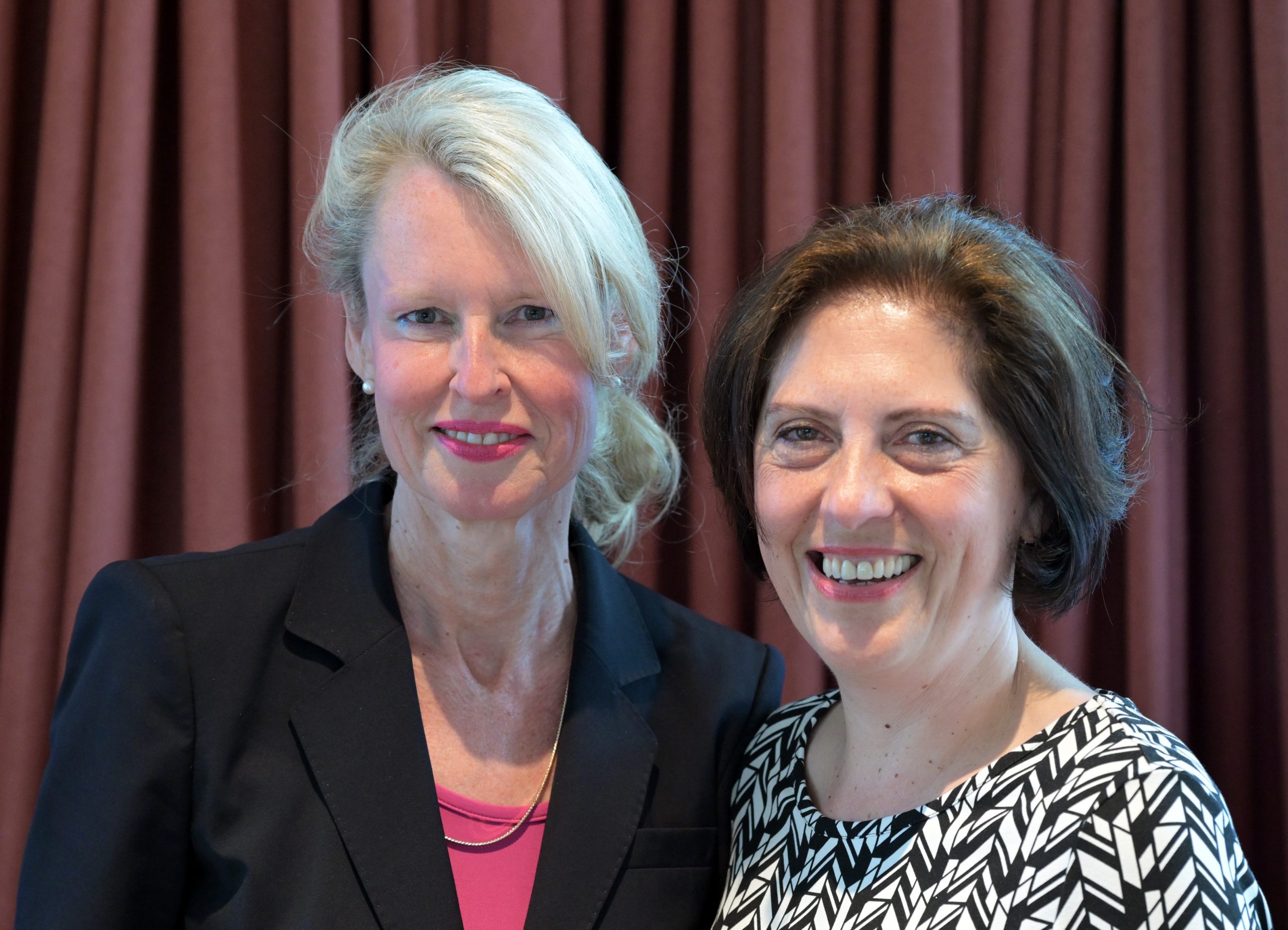 Dace L. Luters-Thümmel – Rechtsanwältin mit Schwerpunkt Europarecht & Datenschutz und Martha Giannakoudi – Trainerin für KI & Leadership