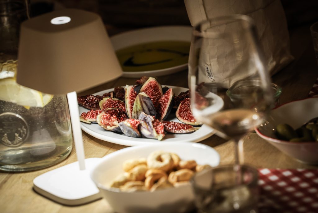 Feigen und Snacks beim KI Afterwork
